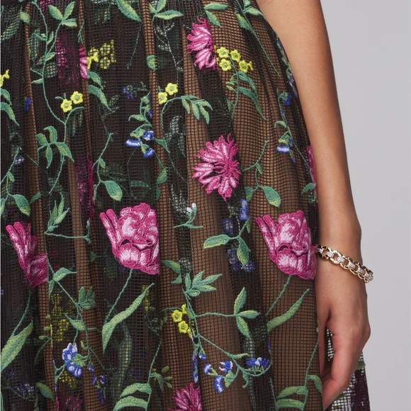 NWT! White House Black Market Embroidered Fit & Flare Skirt - Picture 3 of 6